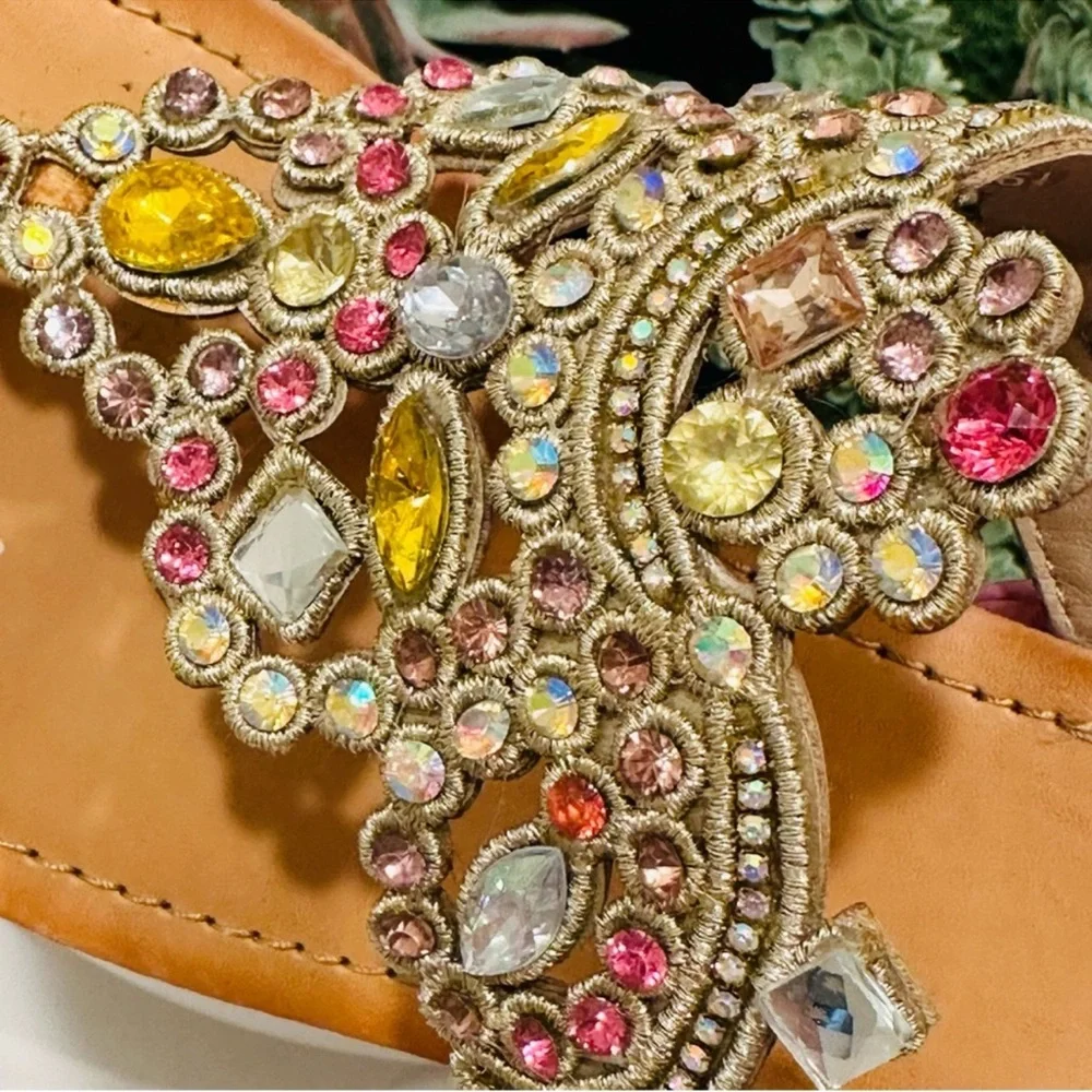 Amee Sandals Thong-style Elegant
Rhinestone Jeweled Embellished Sandals | 6.5 - Picture 12 of 12